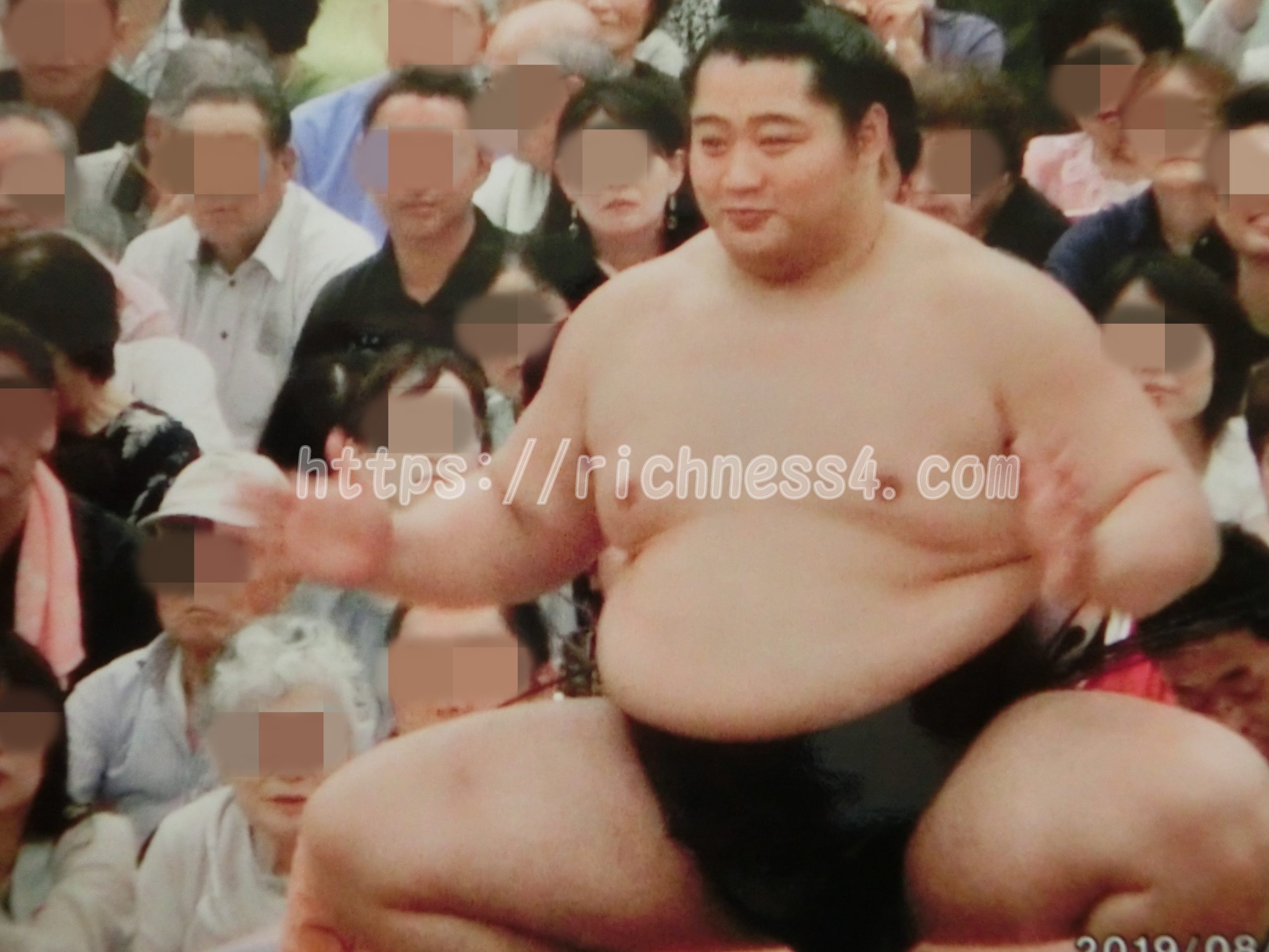 相撲 遠藤の実家の両親や兄弟はどんな人？性格も気になる！