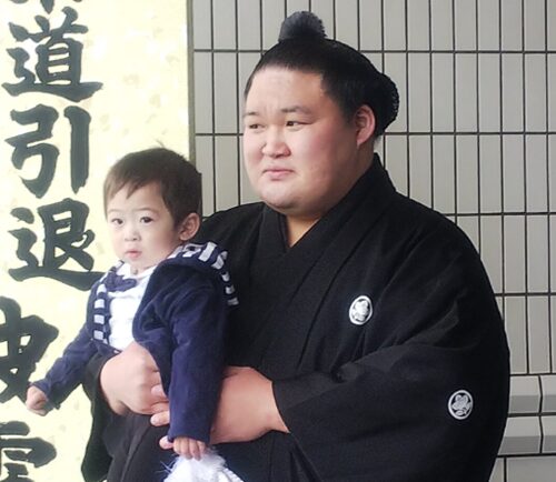 武隈親方（豪栄道）の子供