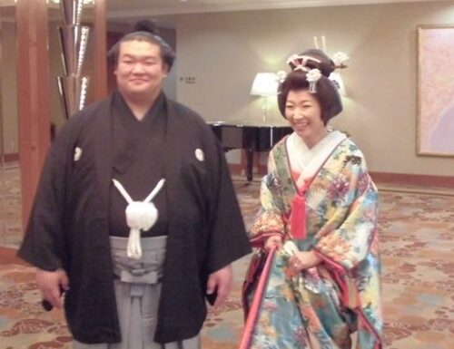 楯山親方（誉富士）の嫁