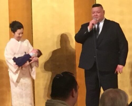 田子ノ浦親方の嫁（おかみ）と子供