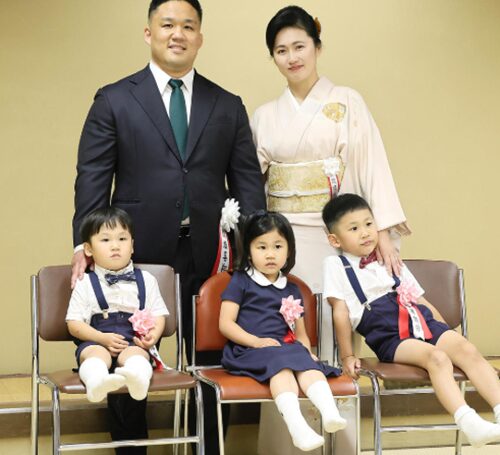 石浦（間垣親方）の奥さんと子供