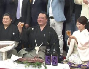 二所ノ関親方(稀勢の里)の奥さん(女将)の写真は?子供は何人いる?