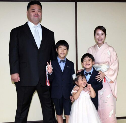 振分親方の嫁と子供