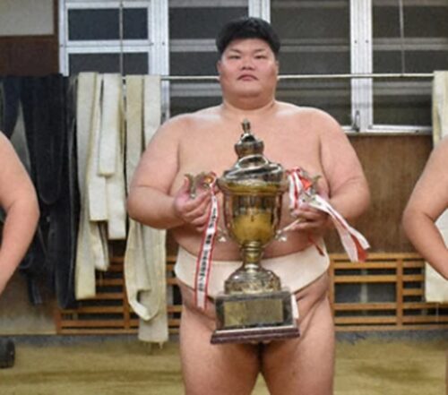日翔志の兄